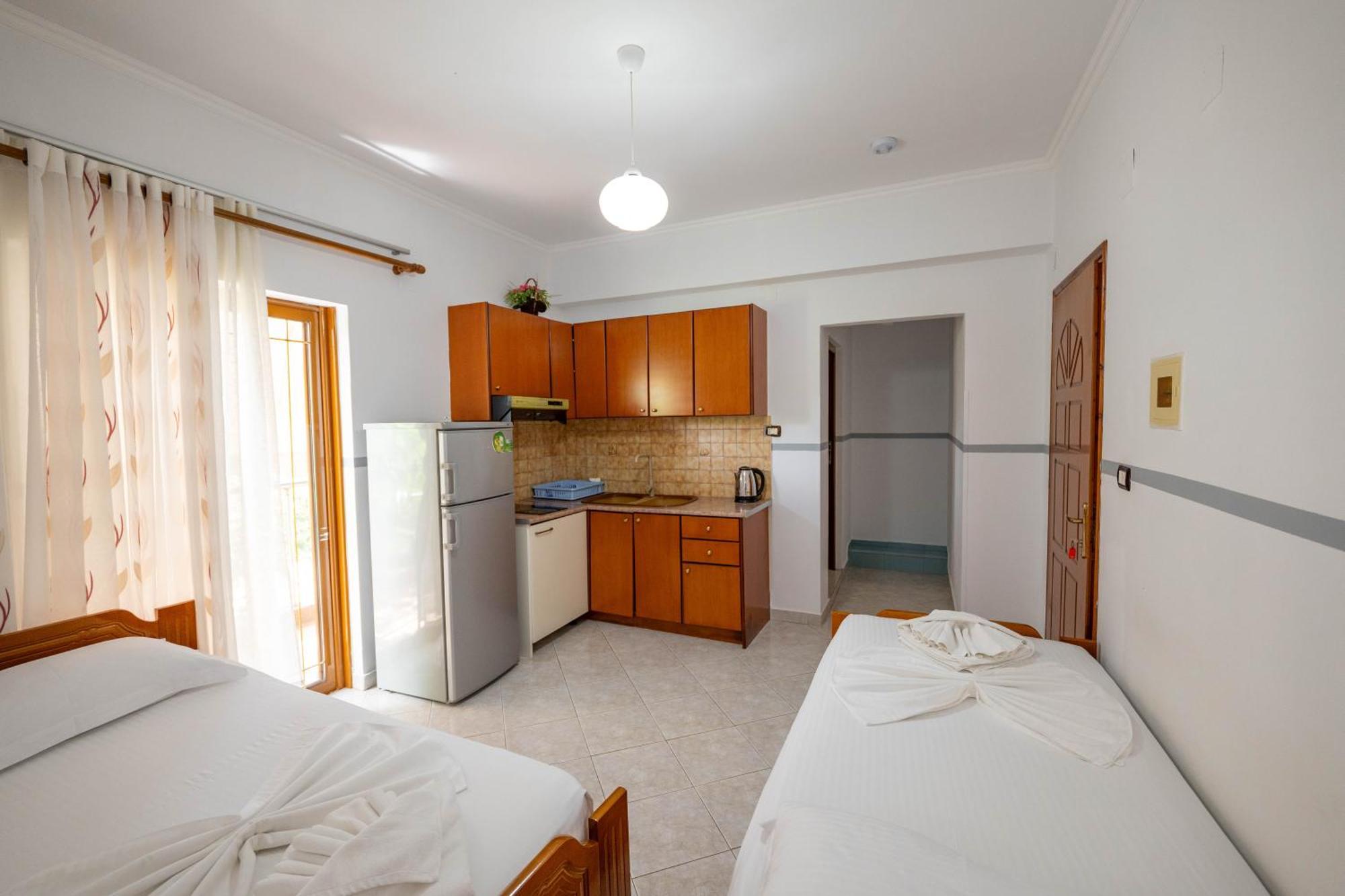 Apartments Mario Ksamil Buitenkant foto
