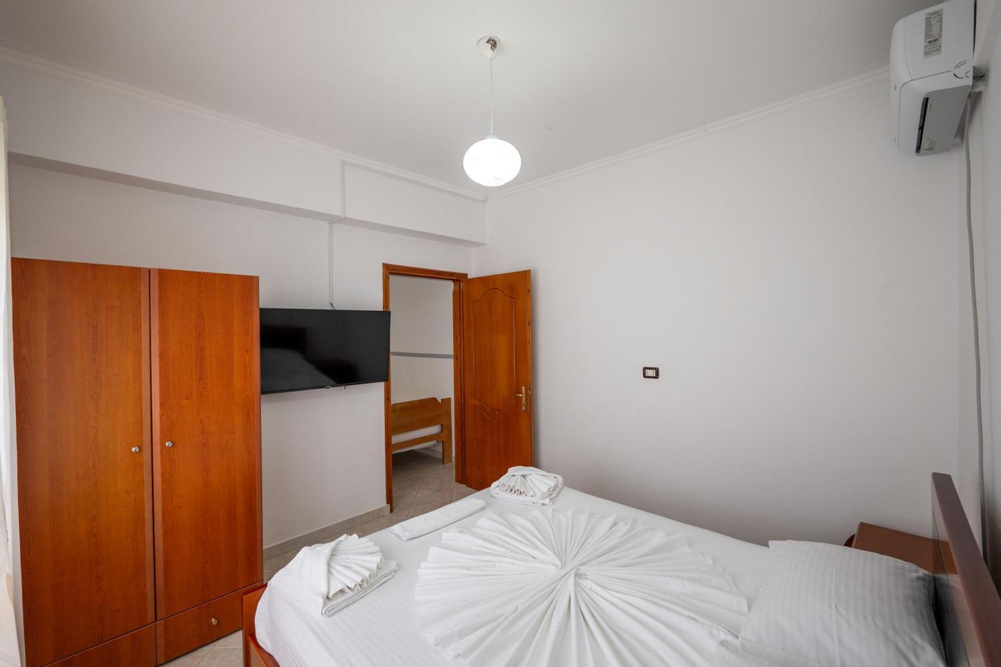 Apartments Mario Ksamil Buitenkant foto